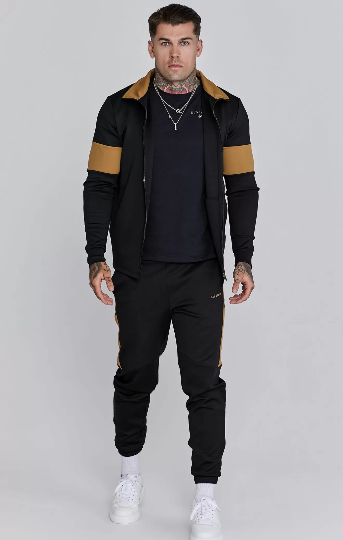 SikSilk Joggers^Black Muscle Fit Joggers