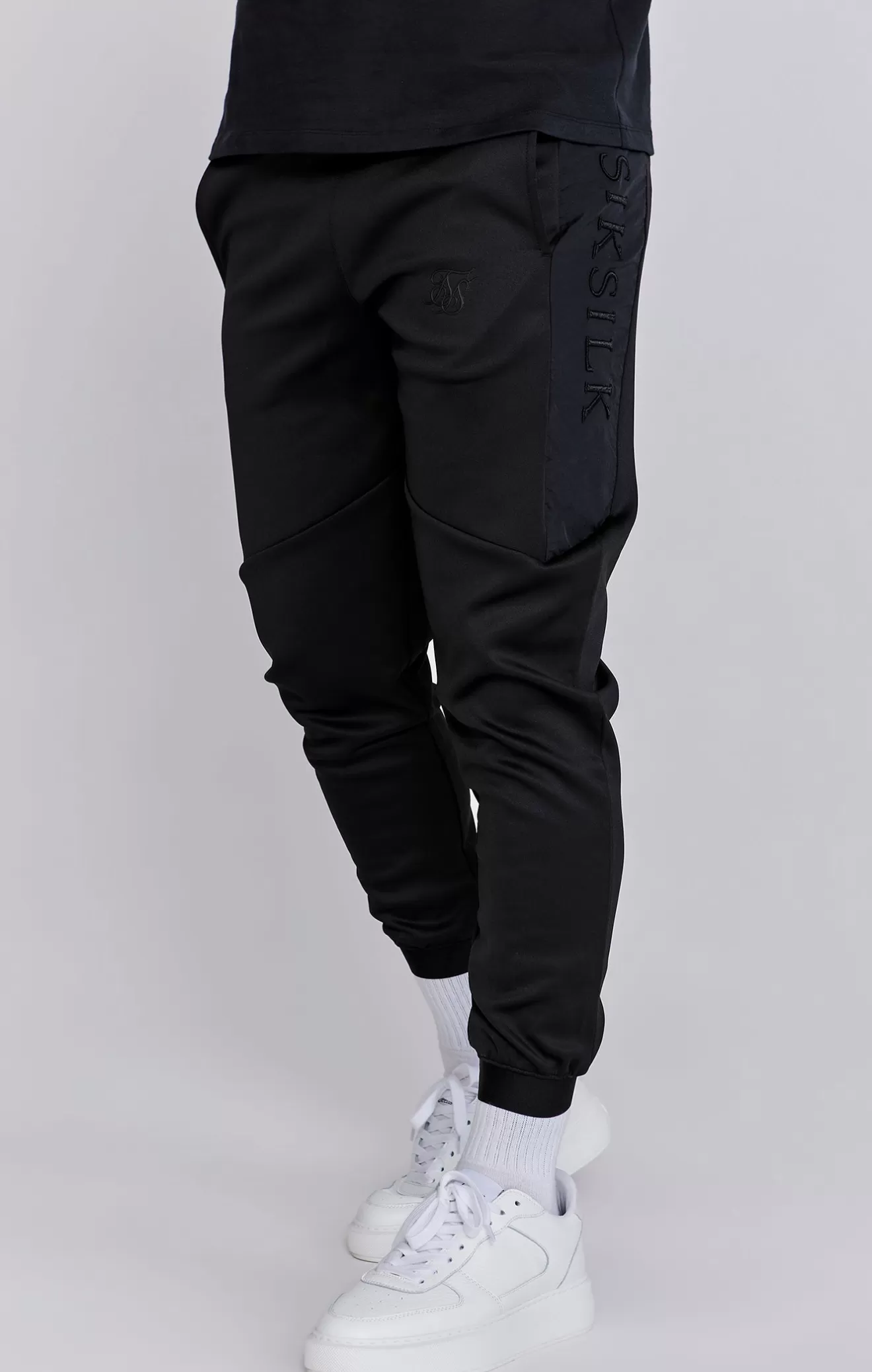 SikSilk Joggers^Black Muscle Fit Joggers