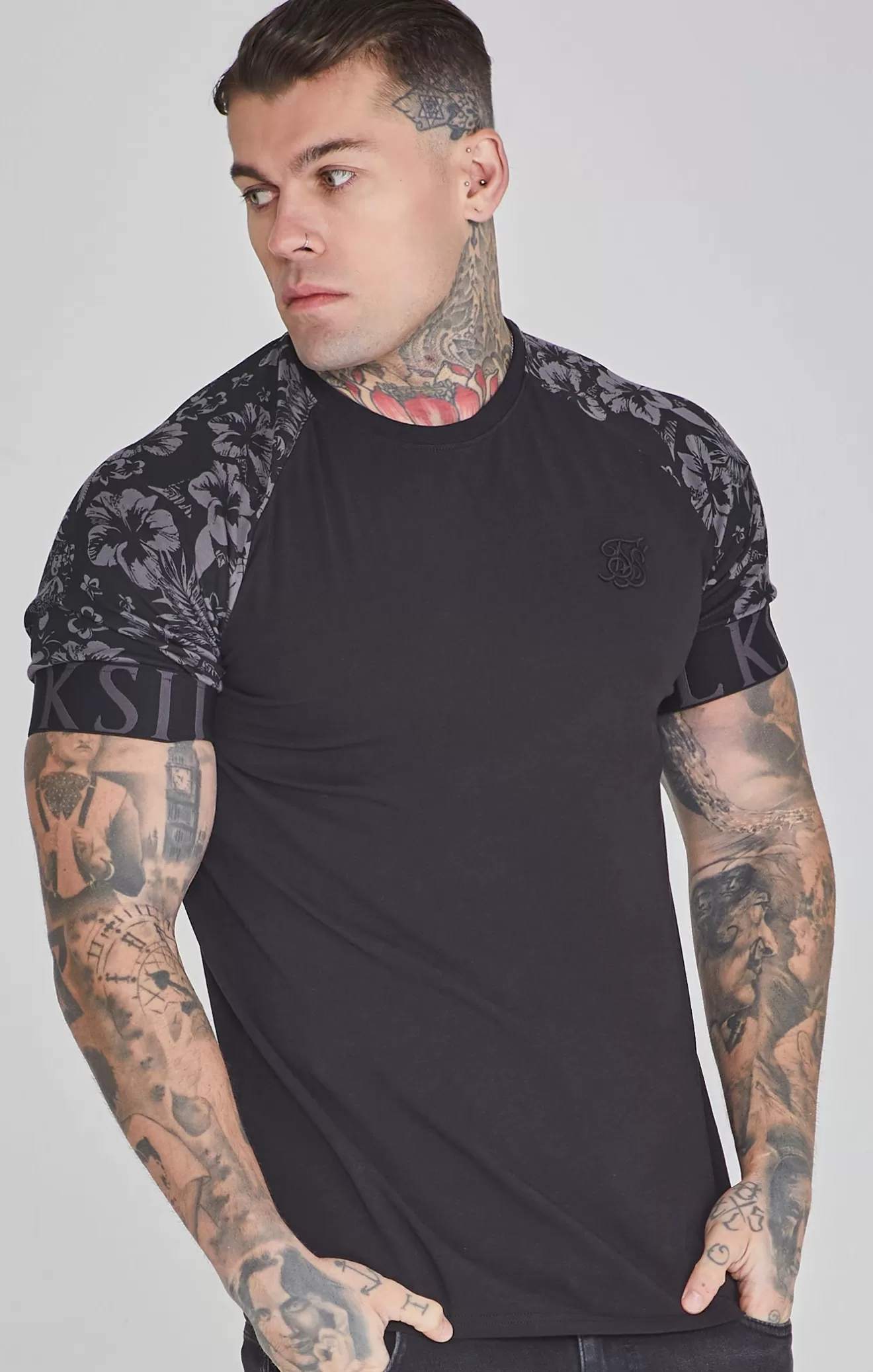 SikSilk T-Shirts^Black Tech T-Shirt